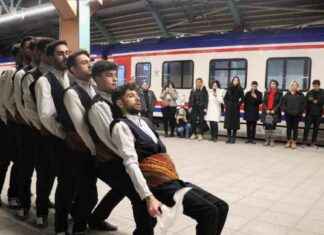 Sivas Treni Masalsı Yolculuğuyla Halaylarla Karşılandı sivas-treni-masals-yolculuuyla-halaylarla-karland