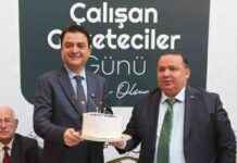 Vali Abdullah Köklü Gazetecilerle Pasta Kesti – Toplantı Detayları ve Fotoğraflar vali-abdullah-kkl-gazetecilerle-pasta-kesti-toplant-detaylar-ve-fotoraflar