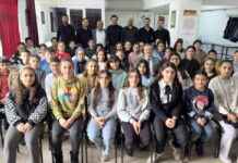 Farklı Dillerde Şarkı Söyleyen Sanatçılar farkl-dillerde-ark-syleyen-sanatlar