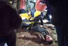 Otomobil tarlaya devrildi: 1 yaralı haberi otomobil-tarlaya-devrildi-1-yaral-haberi