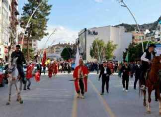 Tokat’ta Mehterli Yürüyüşle 3 Mayıs Türkçülük Günü Kutlandı tokatta-mehterli-yryle-3-mays-trklk-gn-kutland